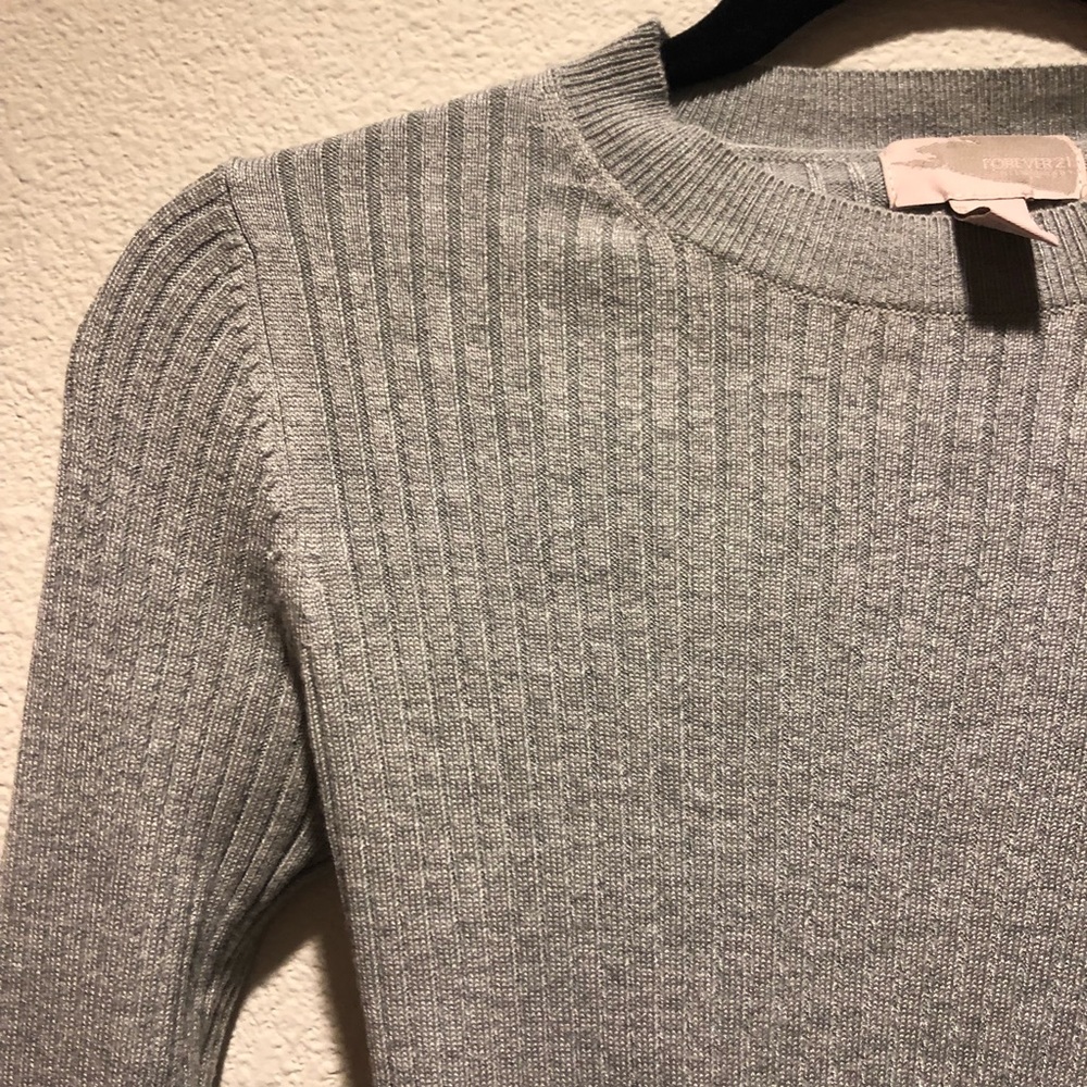 Gray Cropped Sweater